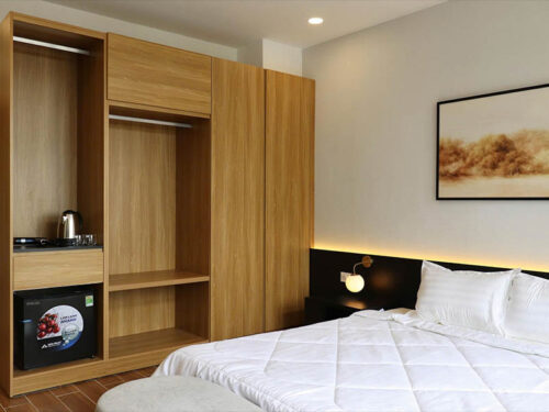 Alternative view of SUITE ROOM